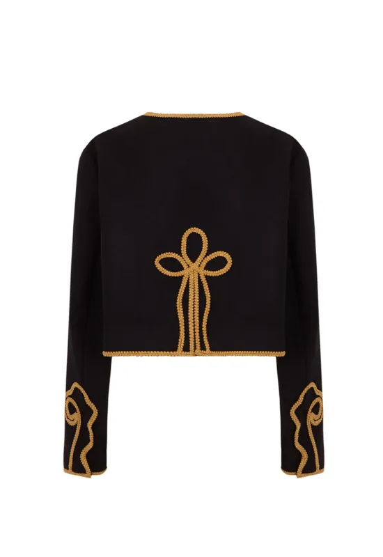 ARRATIARRA-GAUA-URRE-Amarenak-Adrian-Perea-historias-que-se-llevan-puestas-janzteko-istorioak-wearable-stories 2