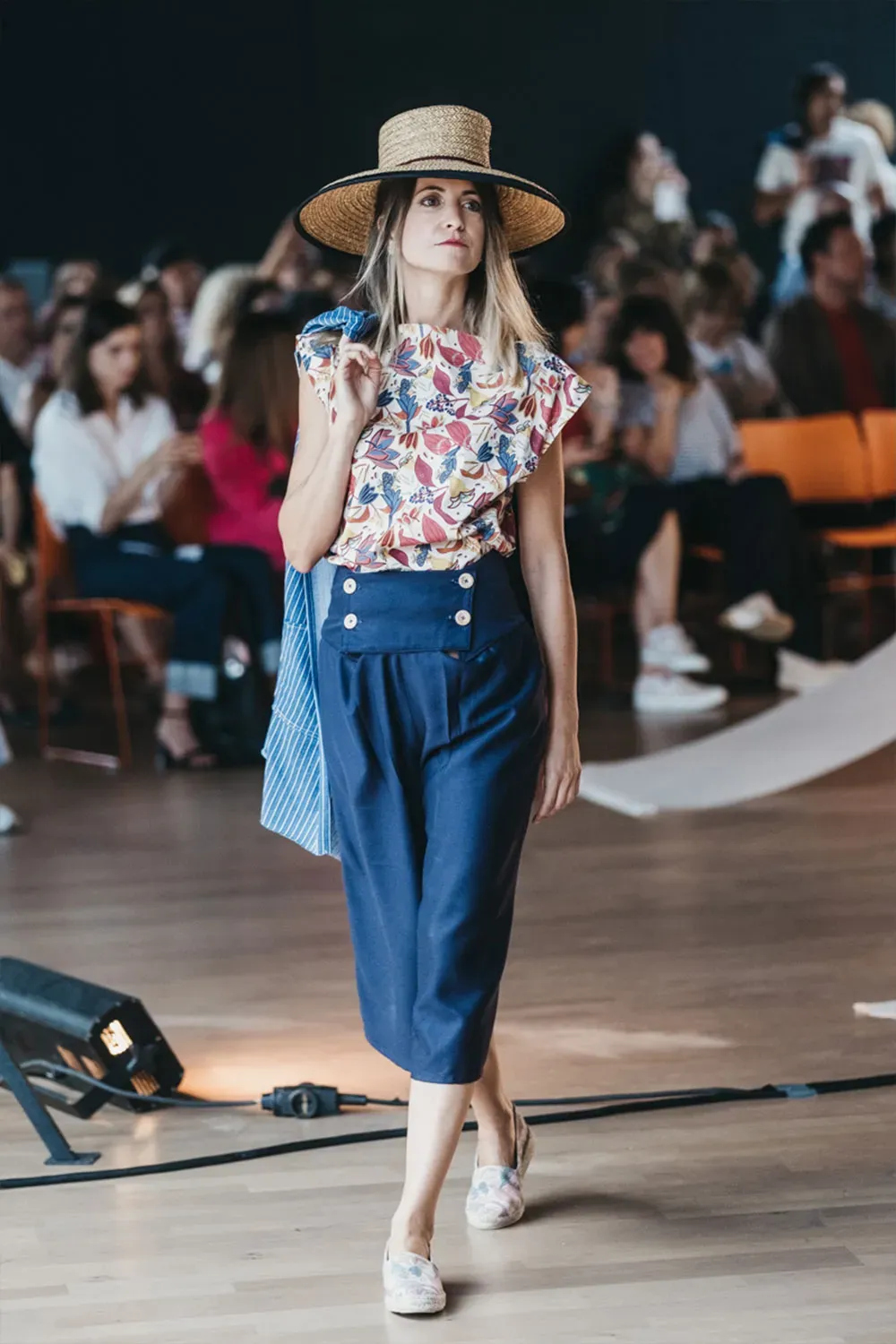 top-amarenak-ELCANO-ELKANO-EUSKADI-MODA-VASCA