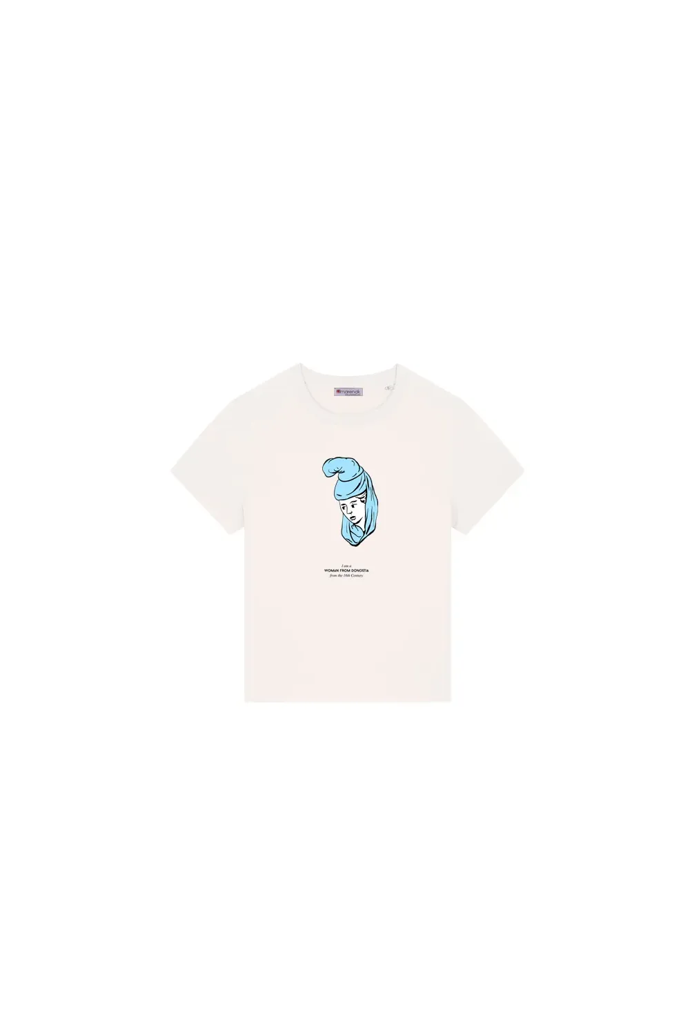 Camiseta burukoak modelo Woman from Donostia. Tradición vasca, diseño contemporáneo y sostenibilidad en una pieza única.