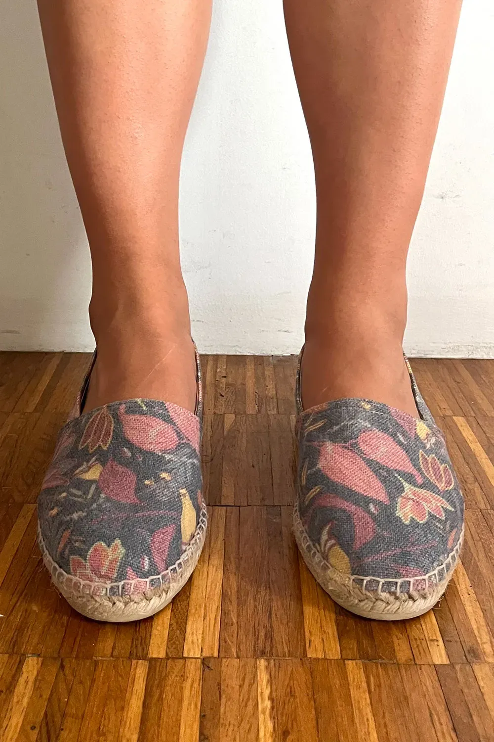Alpargata cosida a mano de flores | Amarenak