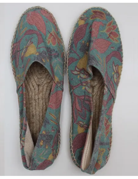 Alpargata cosida a mano de flores | Amarenak