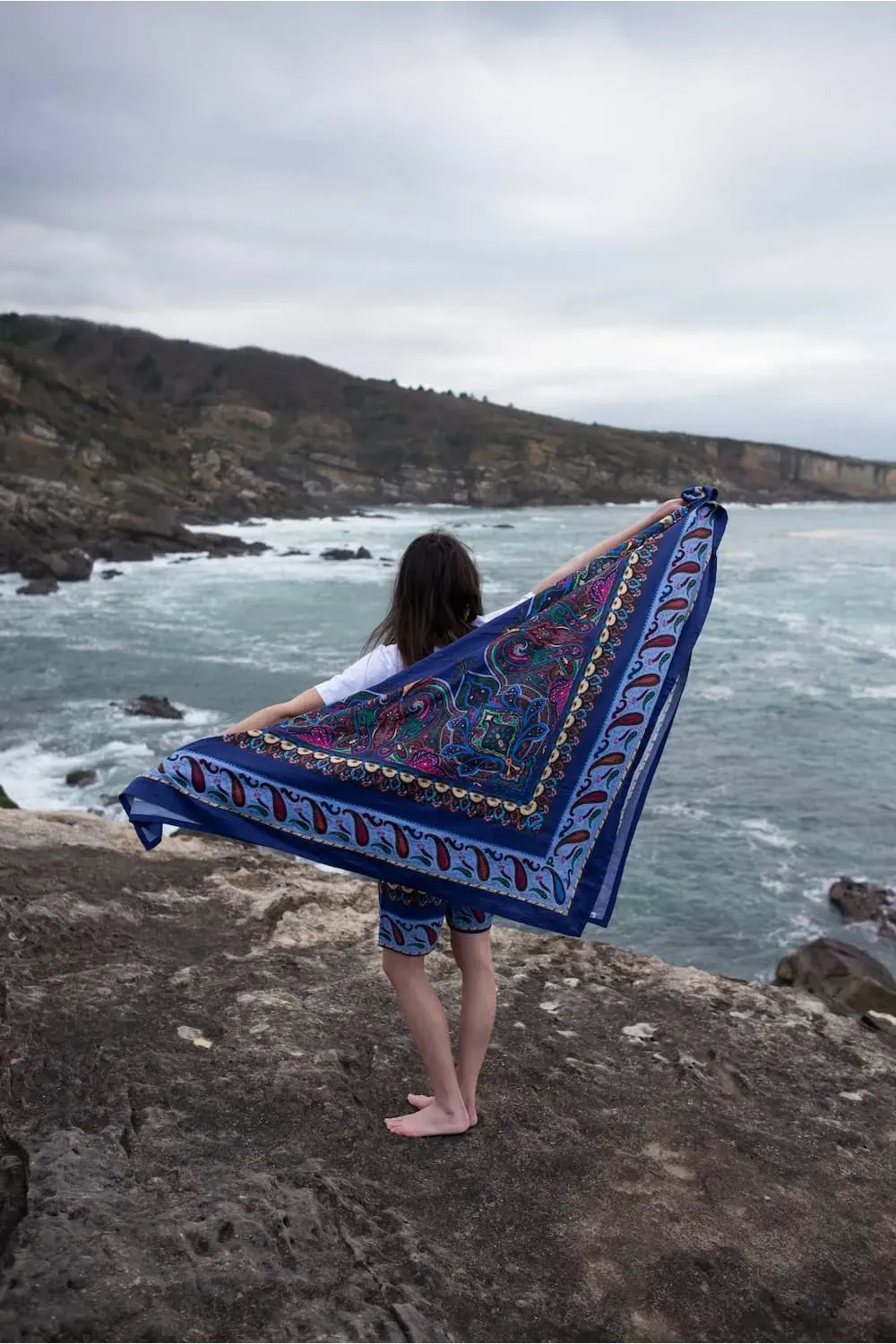 Pañuelo grande 100% algodón estampado paisley | Amarenak