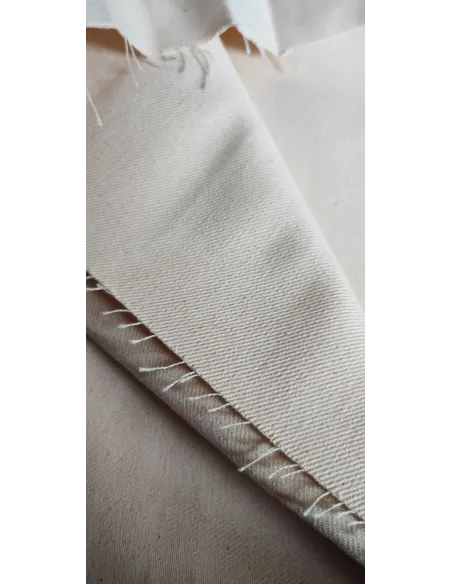 Tejido de archivo crudo natural