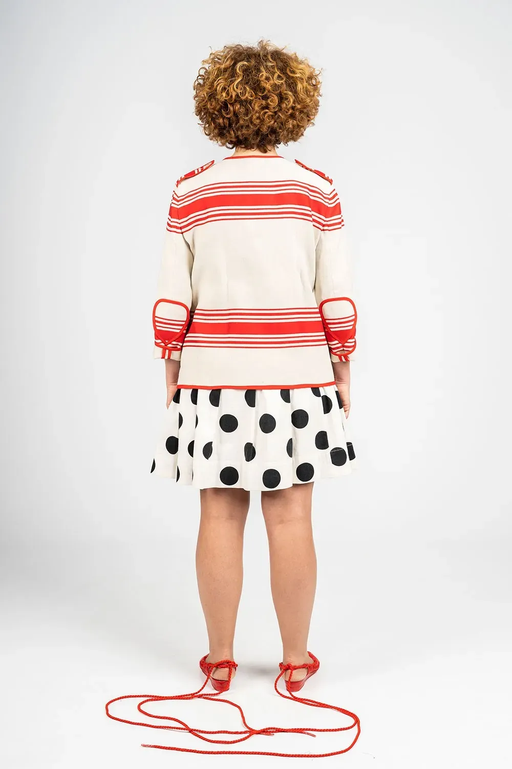 02-chaqueta-kaiku-KAIKOUTIL-rouge-Amarenak-Basque-clothing