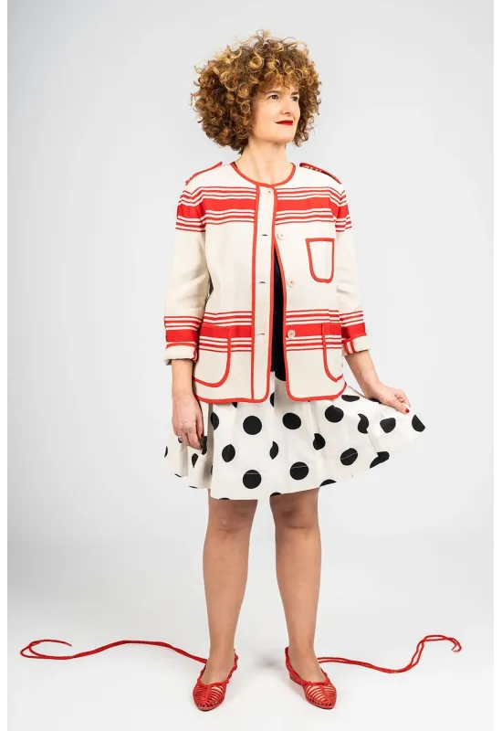 chaqueta-KAIKOUTIL-lino-roja-mujer-estilo-vasco-moda-vasca-moda-sostenible-cultura-vasca. 2