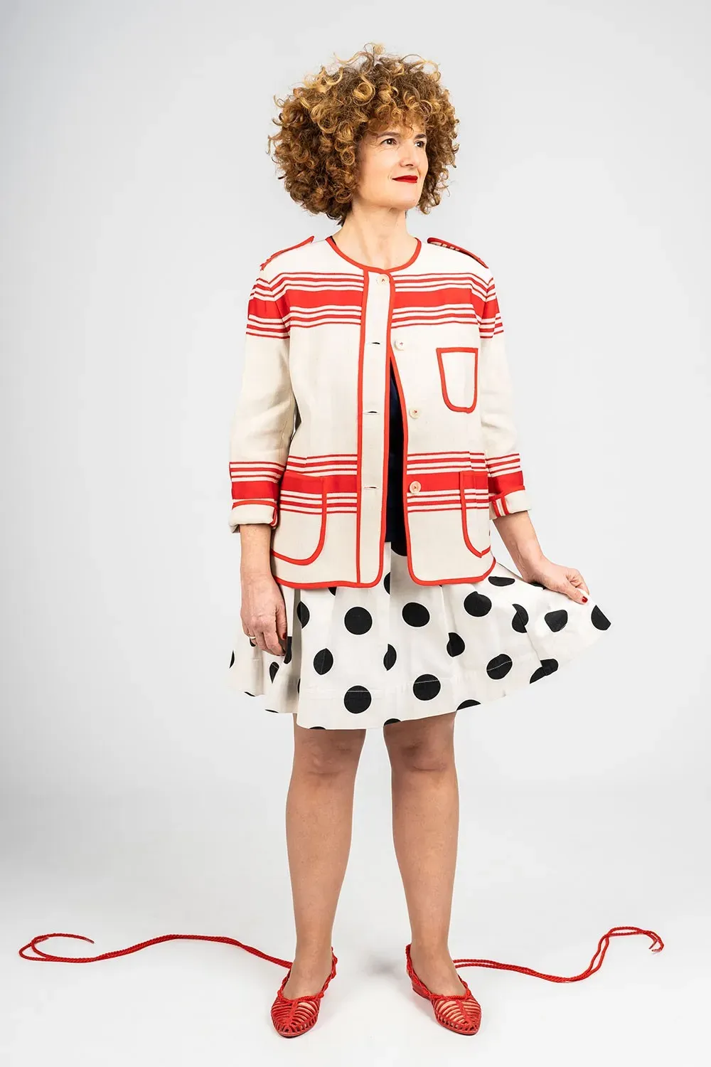 01-chaqueta-kaiku-KAIKOUTIL-rouge-Amarenak-Basque-clothing