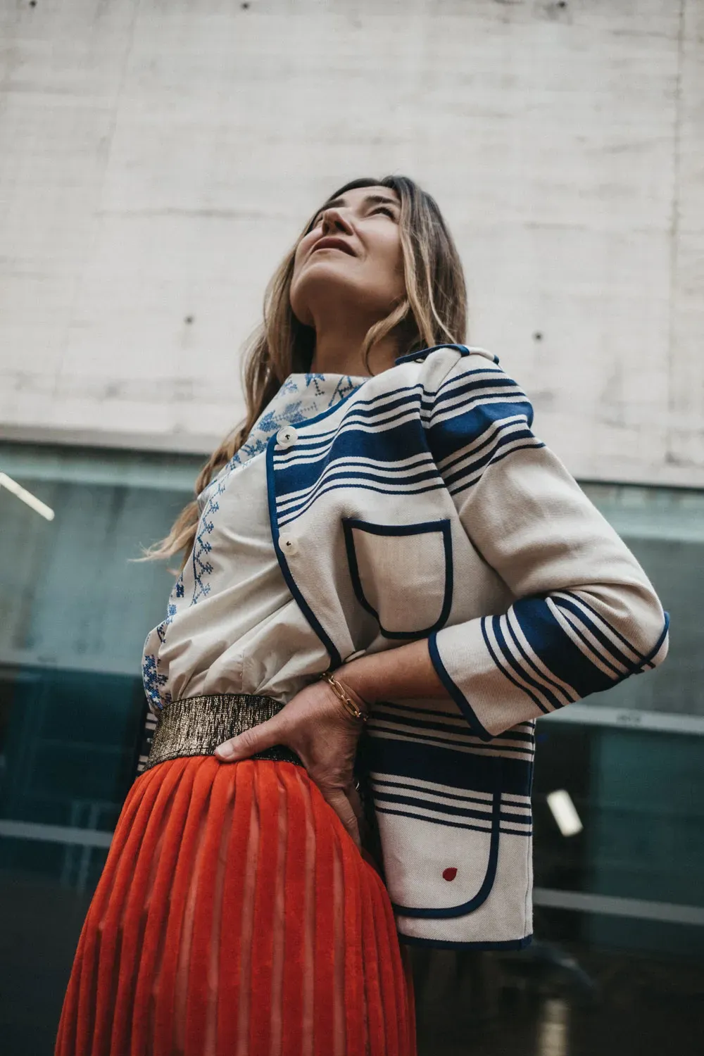 sobrecamisa-chaqueta-kaiku-KAIKOUTIL-marine-Amarenak-Basque-clothing-historias-que-se-llevan-puestas