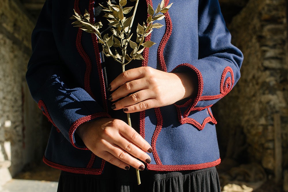 Amarenak chaqueta bolero arratiarra vasca para bodas de invierno