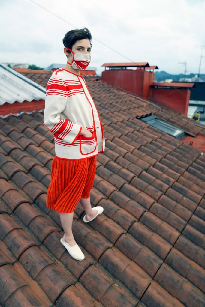 Kaikoutil rouge chaqueta kaiku verano de Amarenak de lino